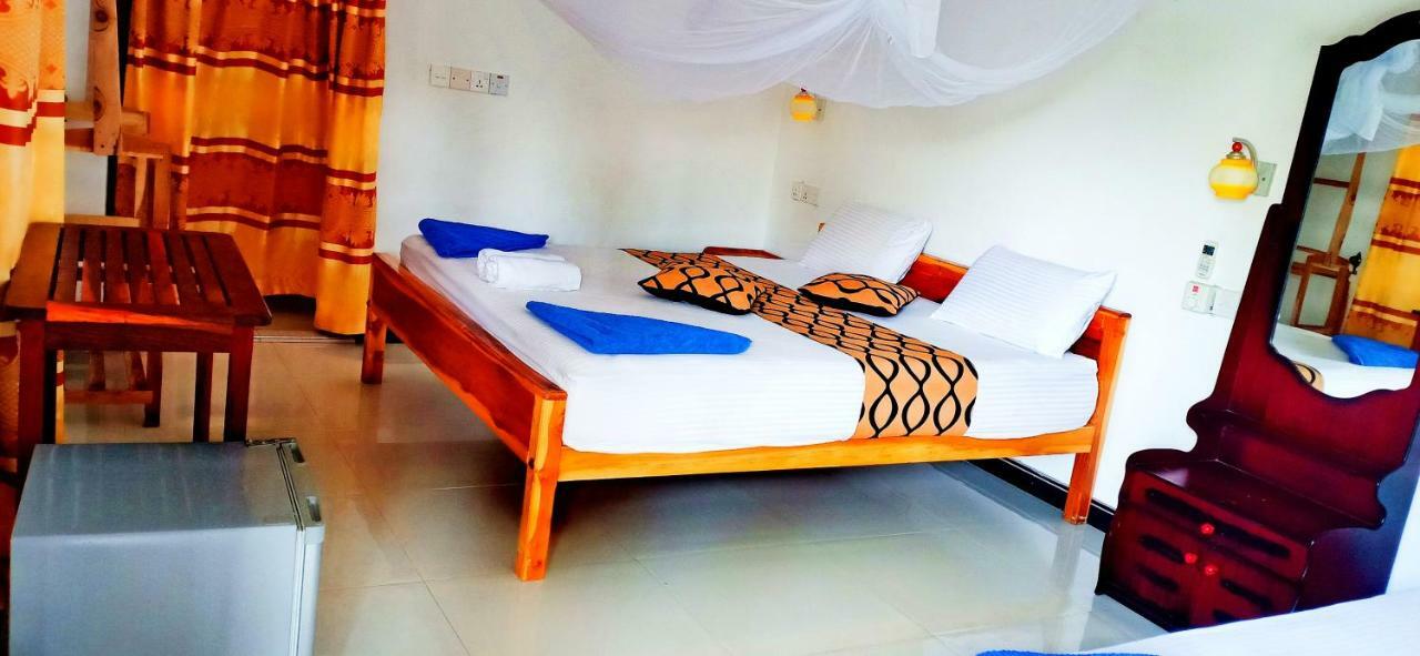 Surf & Sand Hotel Arugambay Arugam Bay Exteriör bild
